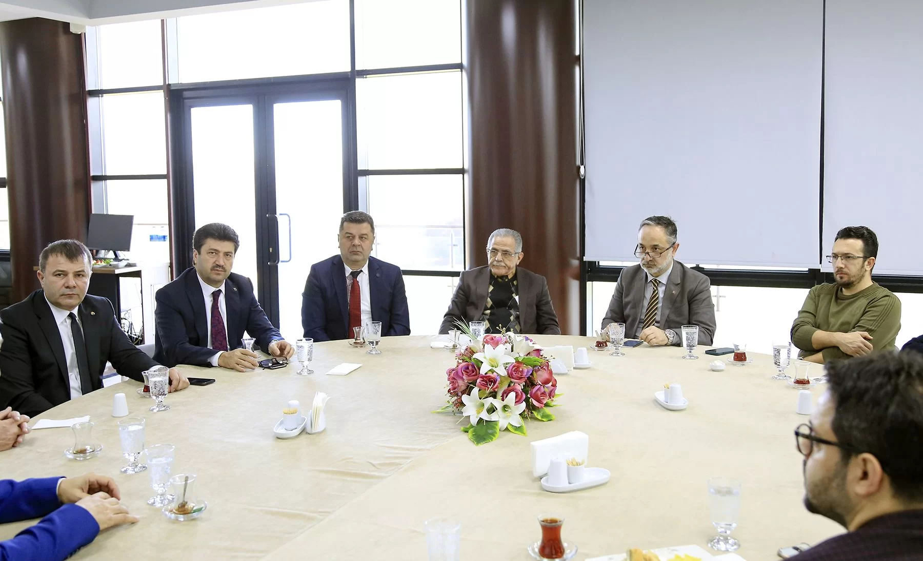 Sakarya Ticaret Borsası Yönetim Kurulu Başkanı Mustafa Genç Fikir Sofrası etkinliğine katıldı